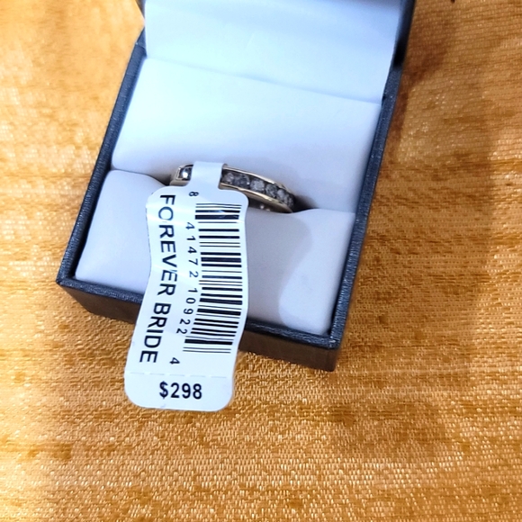 Real Diamond Channel Band size 7 - Picture 1 of 2